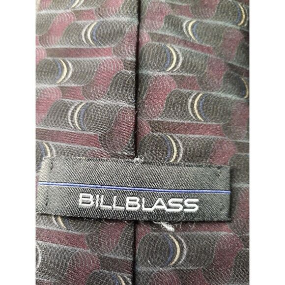 Bill Blass silk tie maroon red black geometric print office classic - Picture 3 of 3